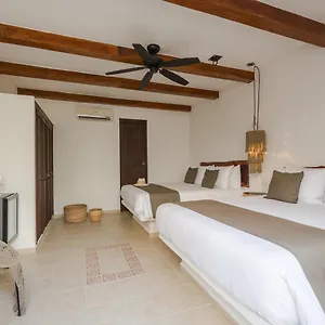 5th Avenue Banana Boutique By Bfh Playa del Carmen